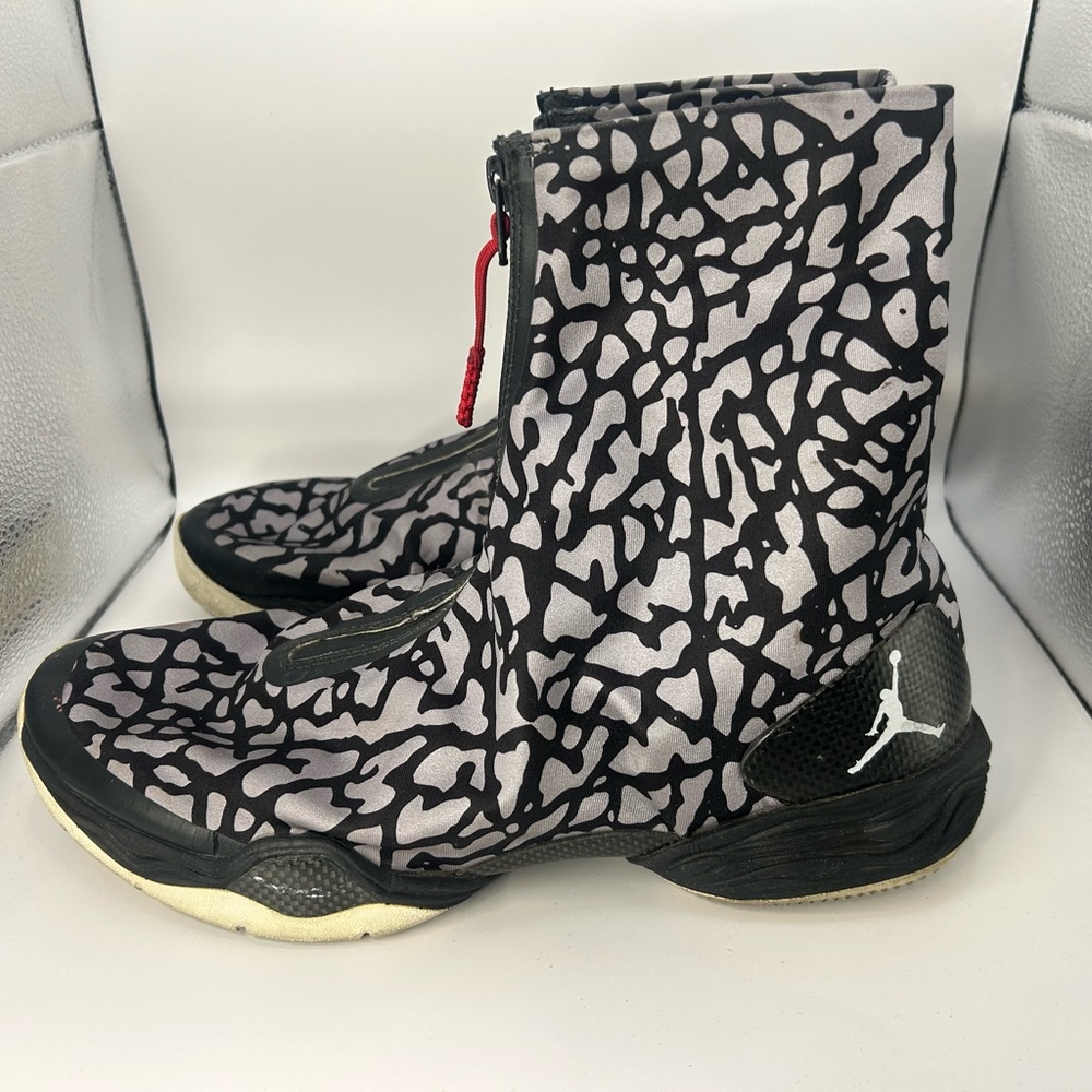 Air Jordan 28 XX8 Elephant Print Size 10 Cement Grey 555109-004 Clean